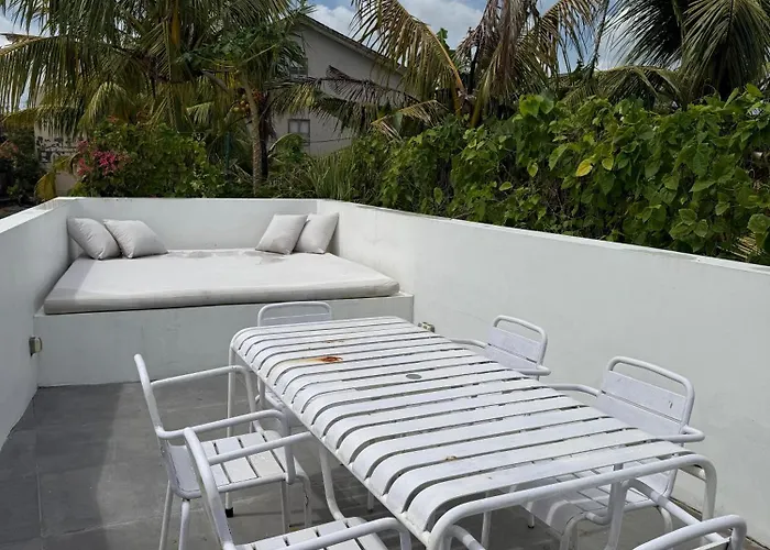 Modern 1 Bedroom With Rooftop Near The アパート *