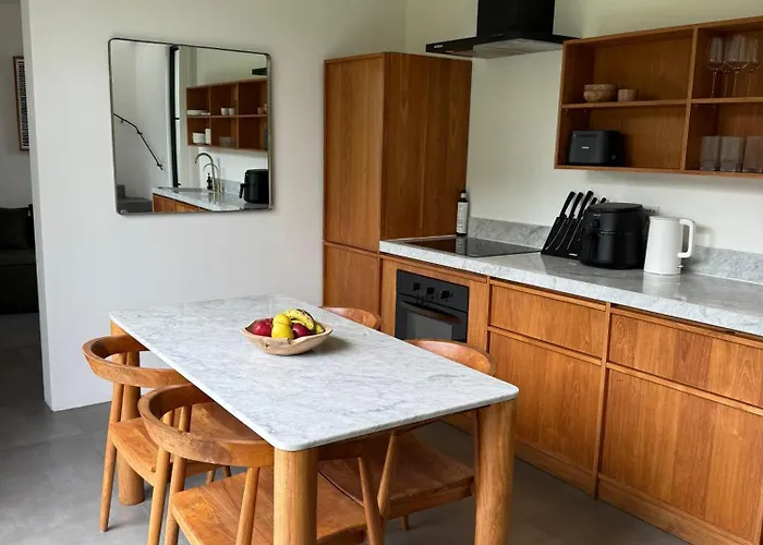 Modern 1 Bedroom With Rooftop Near The アパート チャングー